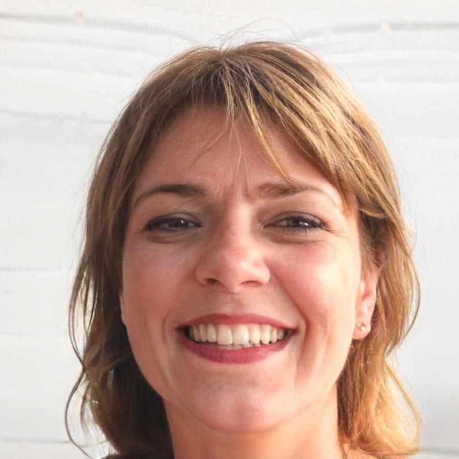 Finanzexpertin Sarah Weber